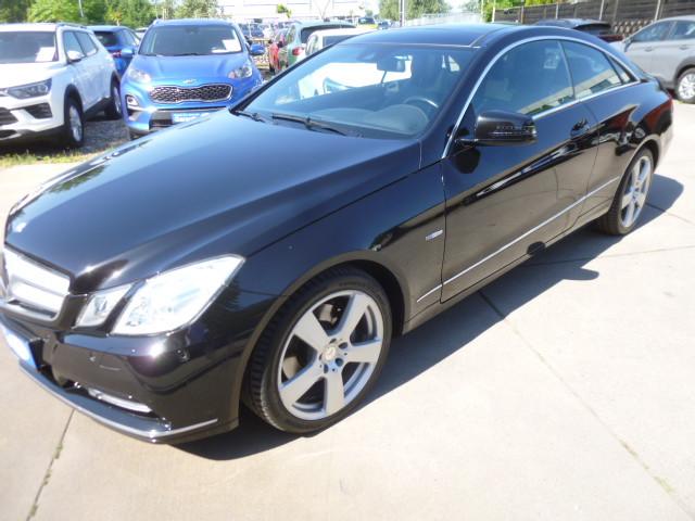 Mercedes-Benz E 350 Coupe Automatik/Leder/SitzHei/Navi/Pano/Xe
