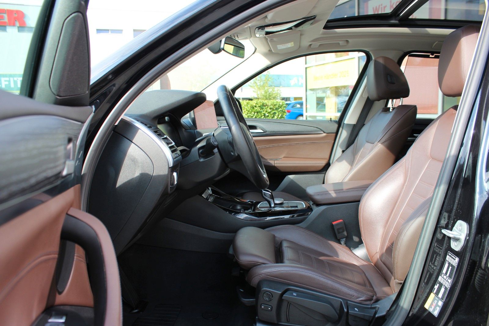 BMW X3 xDrive 30 e Laser Pano ACC HuD AHK Live-C. + foto 18