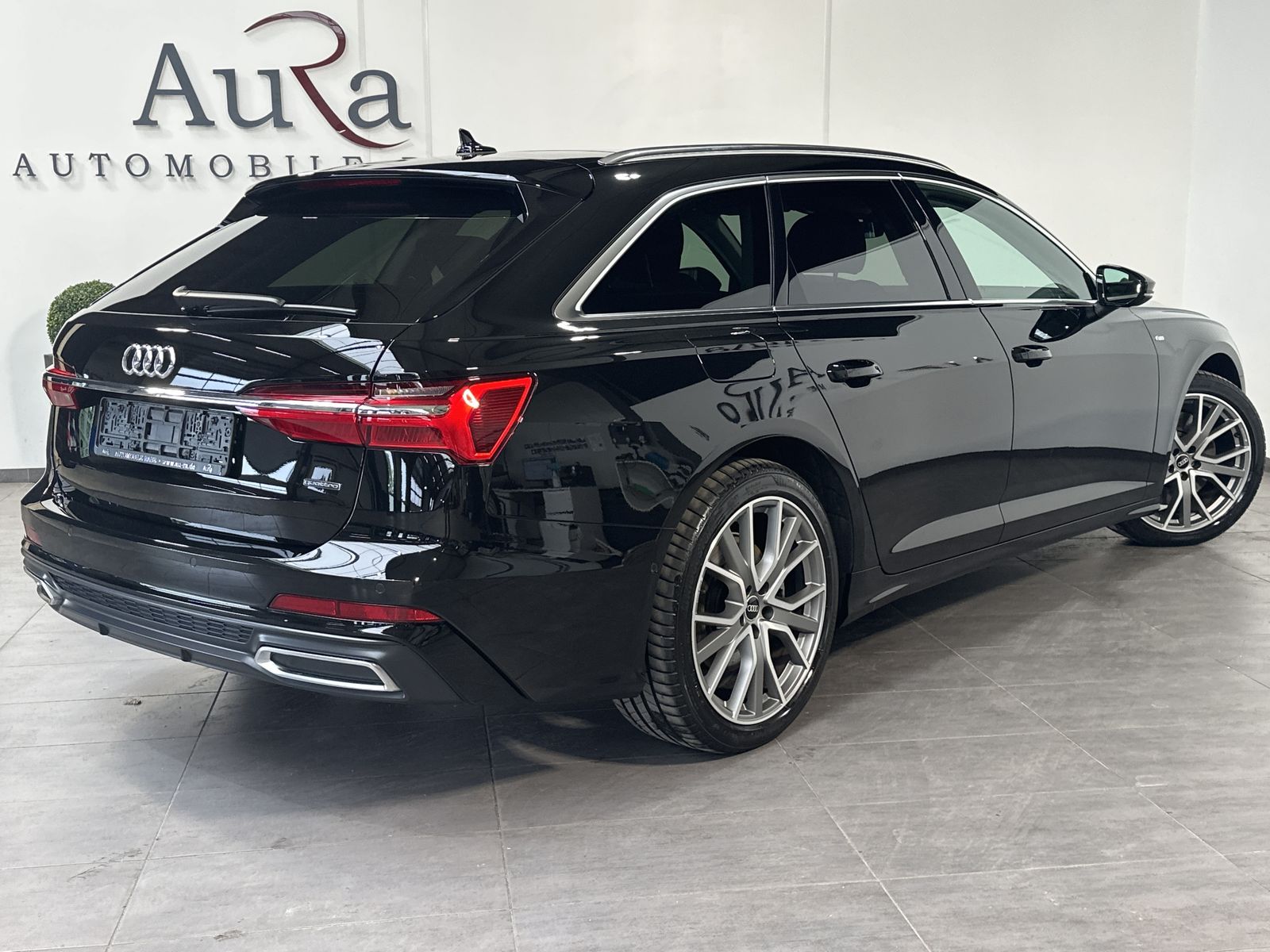 Fahrzeugabbildung Audi A6 Avant 50 TFSI e Qu S-Line NAV+LED+PANO+ACC+VC