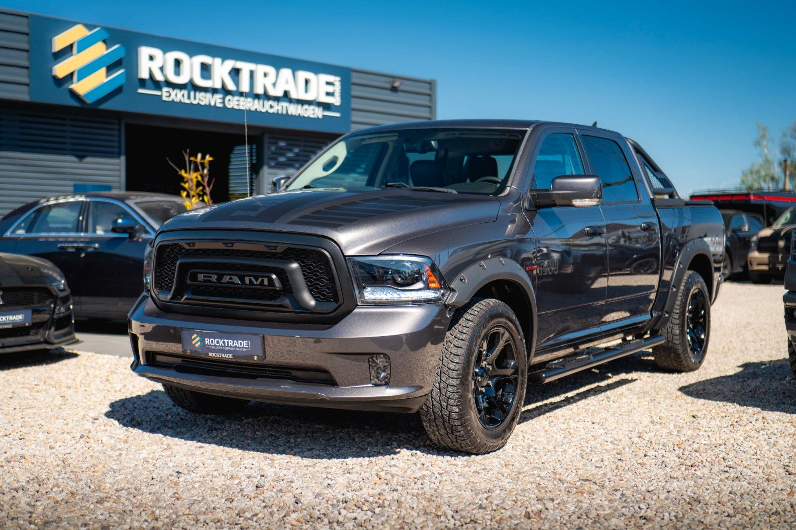Fahrzeugabbildung Dodge RAM 5.7 V8 HEMI 4x4 Sport LARAMIE NightPaket 19%