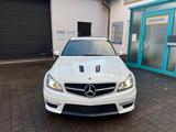 Mercedes-Benz C 63 AMG SAUGER*BRACHIAL*SOUND*SONDERAUSST* - Mercedes-Benz C 63 AMG aus 2010