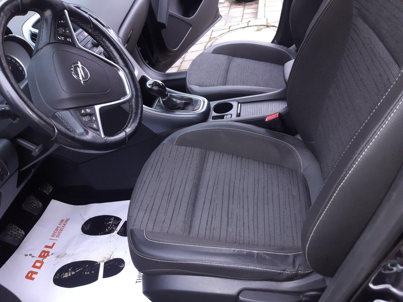 Opel Astra 2015 — photo 9