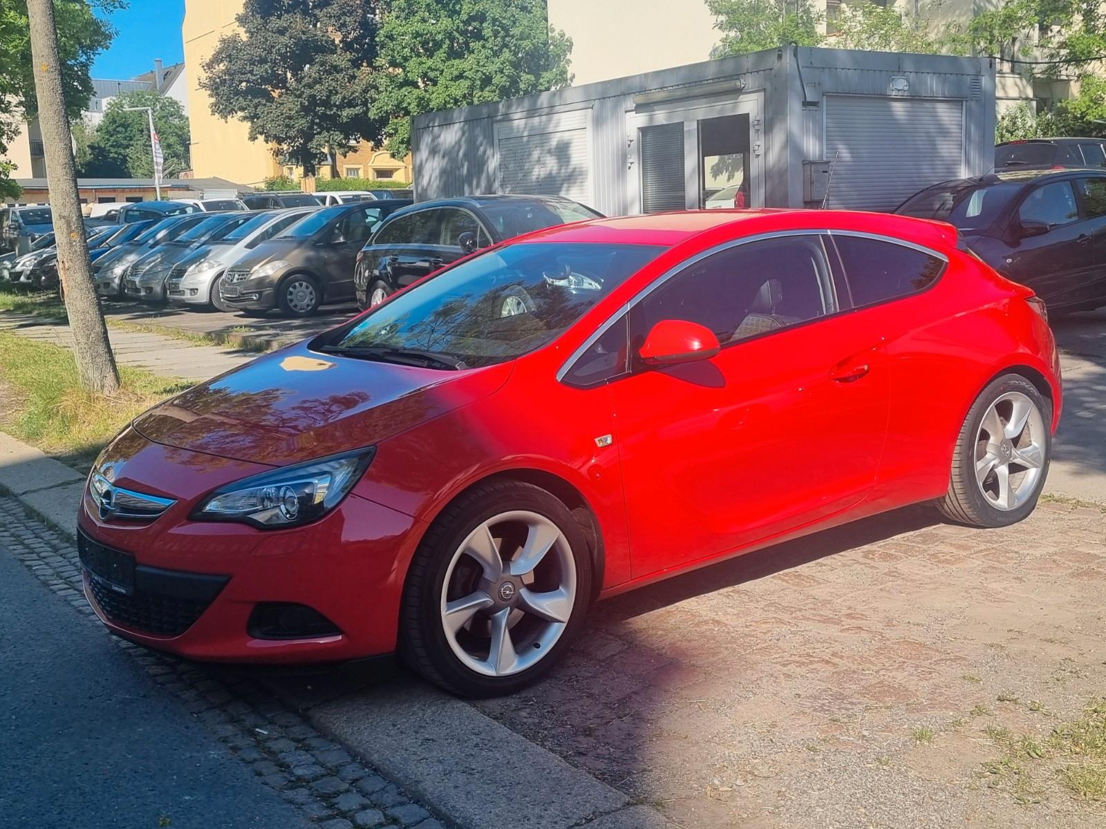 Opel Astra J GTC Innovation