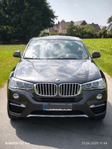 BMW X4 xDrive35i AT xLine xLine - BMW X4 mit Benzin-Antrieb