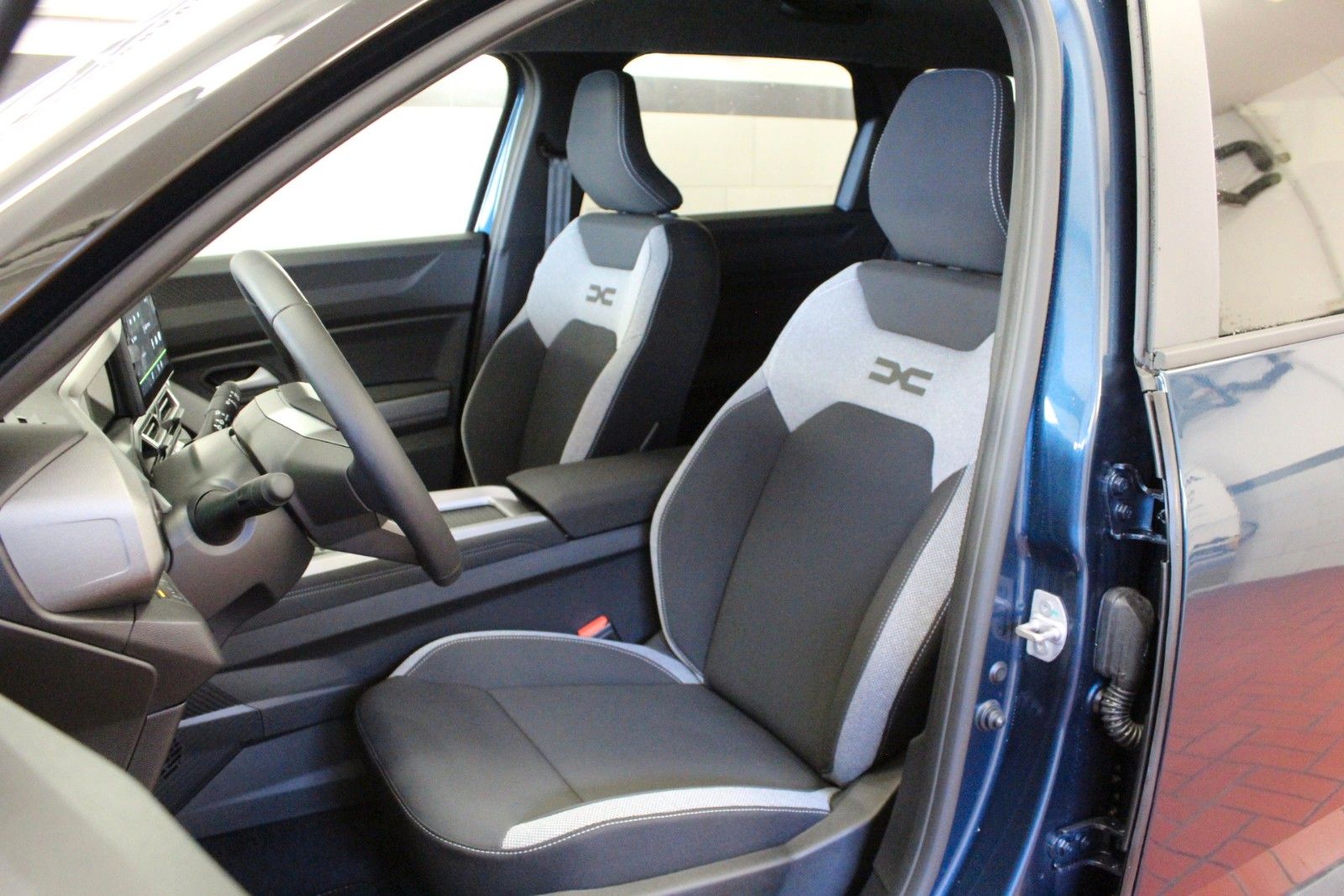 Fahrzeugabbildung Dacia Bigster Hybrid 155 Journey*Winter-Plus-Paket*