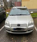 Toyota Avensis - Toyota Avensis aus 2005: Kombi