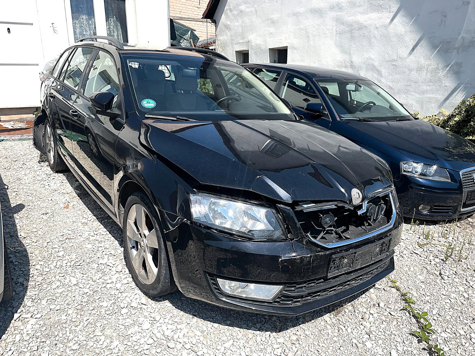 Skoda Octavia 2014 — interior