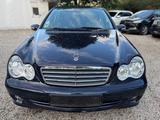 Mercedes-Benz C180 T Kompressor/KLIMA/SHZ/S-HEFT/KEIN ROST/TÜV - Mercedes-Benz C-Class: 180 Kompressor