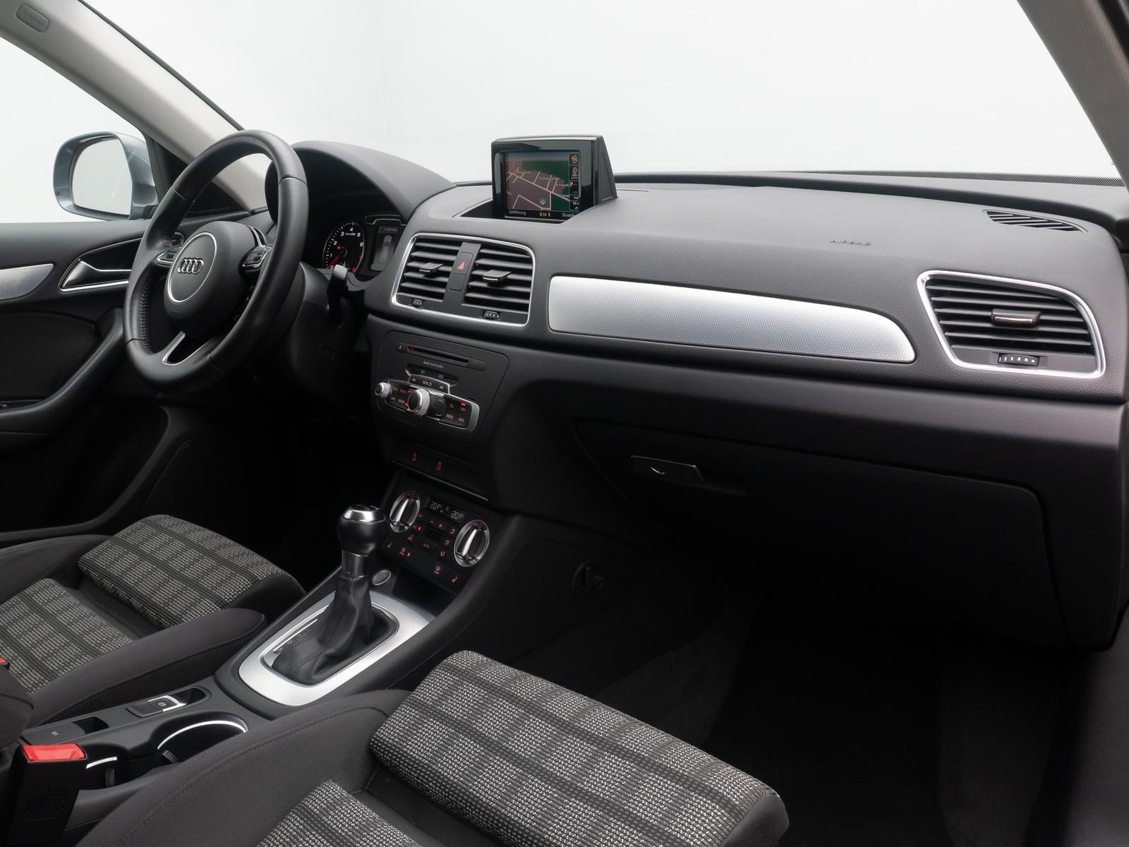 Audi Q3 1.4 S Line Tempomat PDC BiXenon Sportsitz 18"