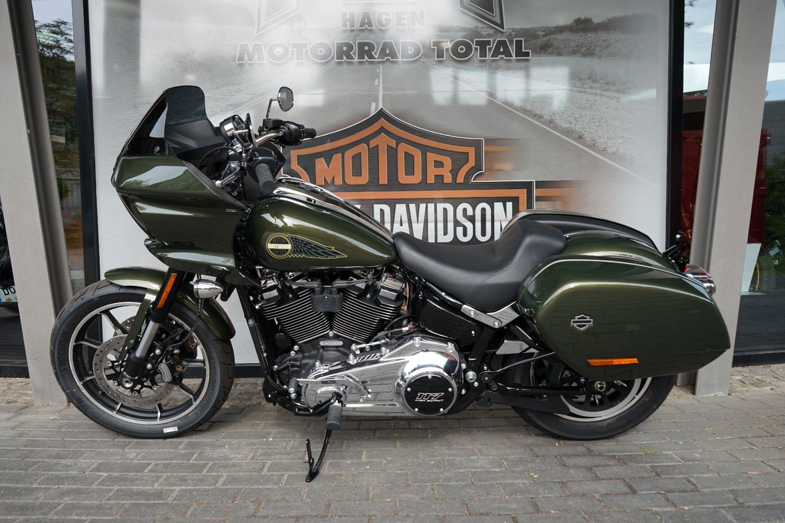 Fahrzeugabbildung Harley-Davidson Low Rider ST 117 HO - CHROME - MY26 - Clubstyle