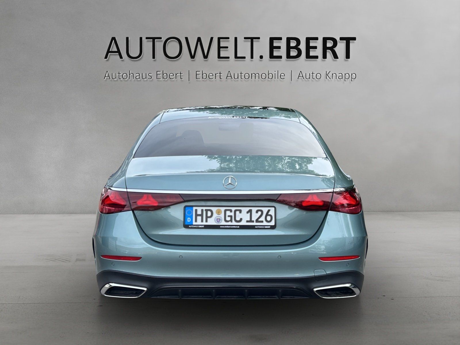 Fahrzeugabbildung Mercedes-Benz E 200 AMG Pano DISTRO Kamera NIGHT KeyGO 19"