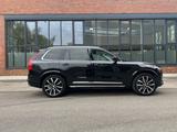 Volvo XC90 B6 AWD Inscription/HUD/Pano/Kamera/7sitzer - Volvo XC90 Gebrauchtwagen in Stuttgart