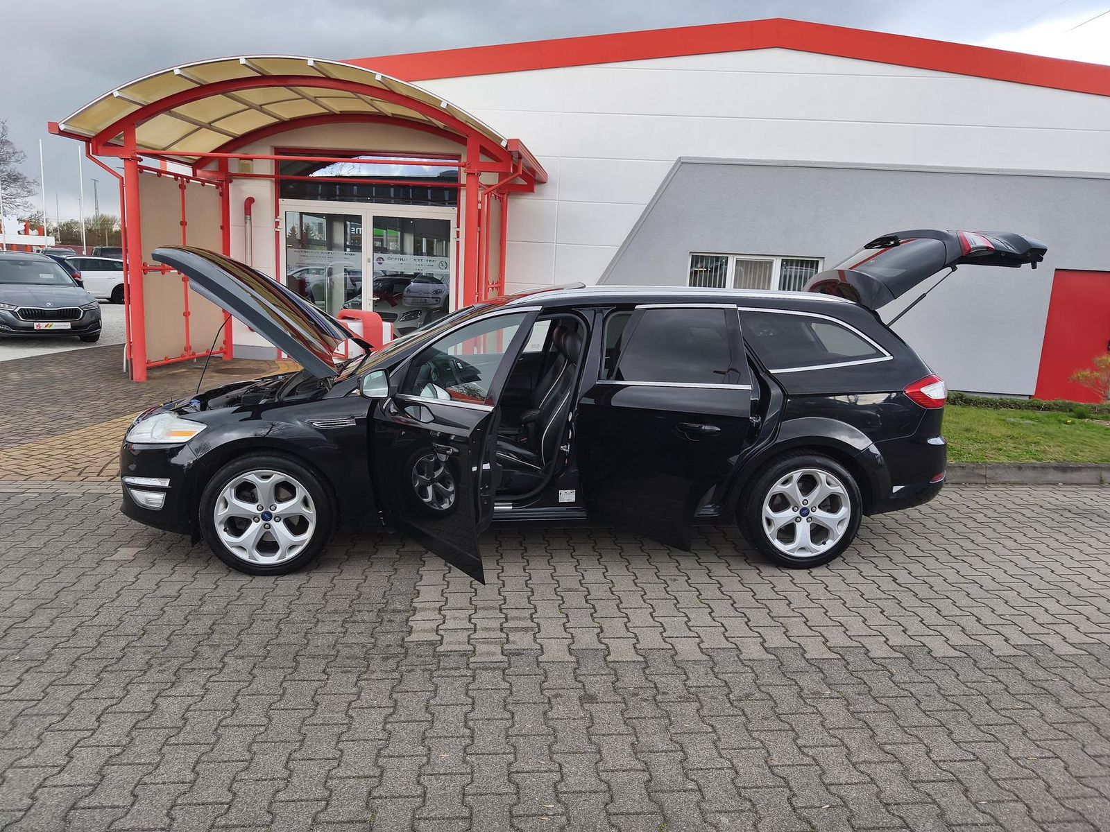 Fahrzeugabbildung Ford Mondeo Turnier 2.0 TDCi Titanium X/StandHz/Ahk