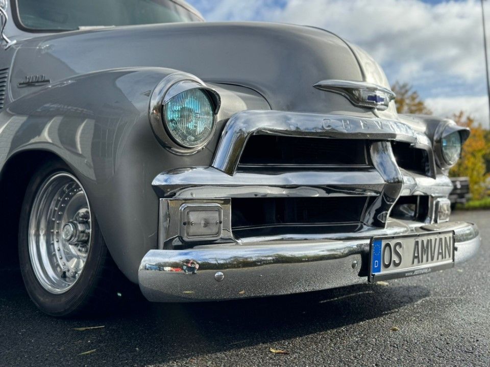 Fahrzeugabbildung GMC 3100 gut gemacht mit HU und H Zul.