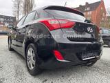 Hyundai i30 Classic*Klima*AHK*Service Neu* HU Neu* - Hyundai i30 Gebrauchtwagen in Kiel