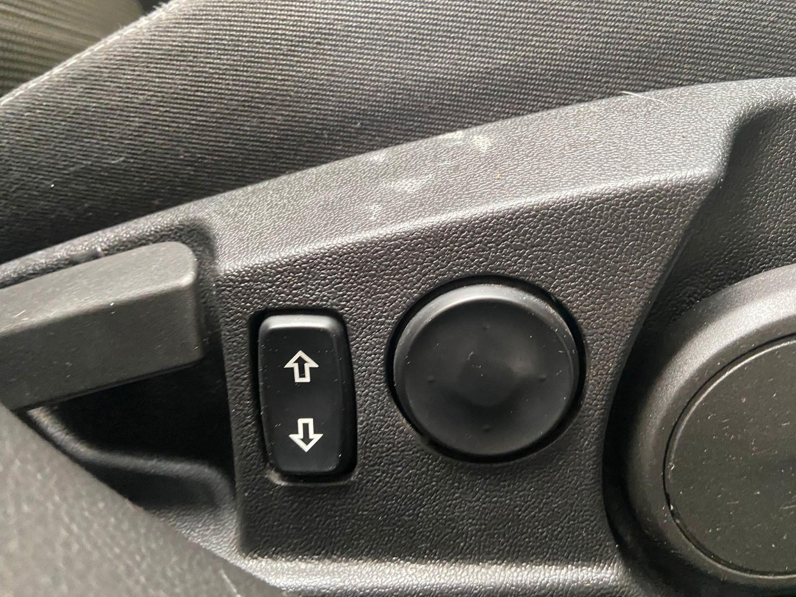 Opel Insignia 2014 — photo 26