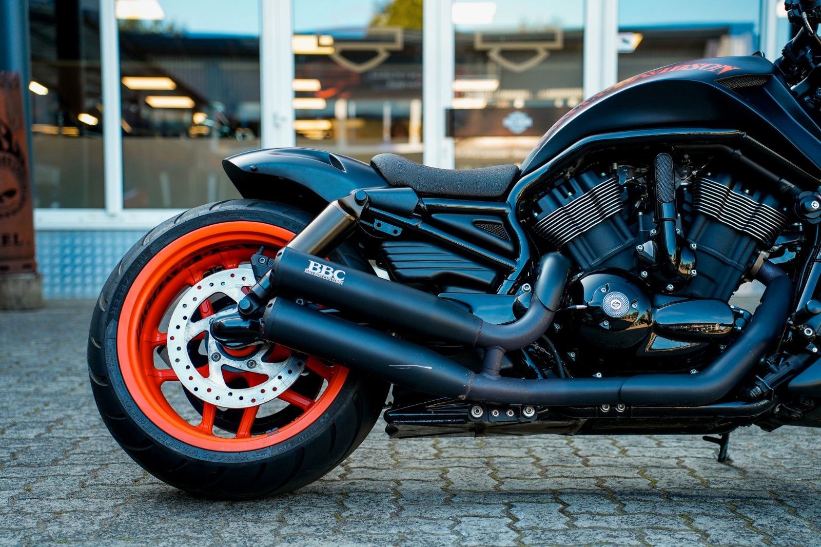 Fahrzeugabbildung Harley-Davidson VRSDCX Night Rod Special - BBC Dragbar AIRRIDE