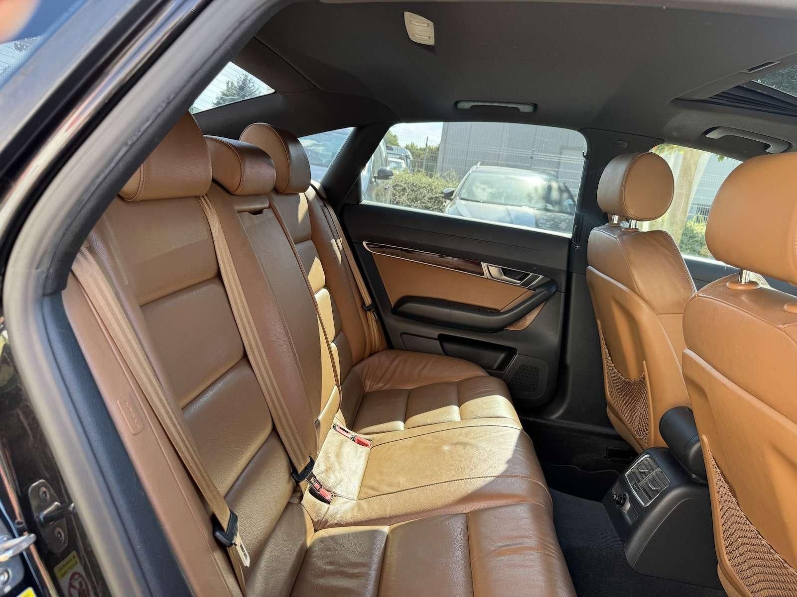 Fahrzeugabbildung Audi A6 3.2 FSI S-Line/Navi/Leder/S-Dach/Standheiz...