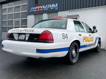 Fahrzeugabbildung Ford Crown Victoria Police Interceptor deutsche Zul.