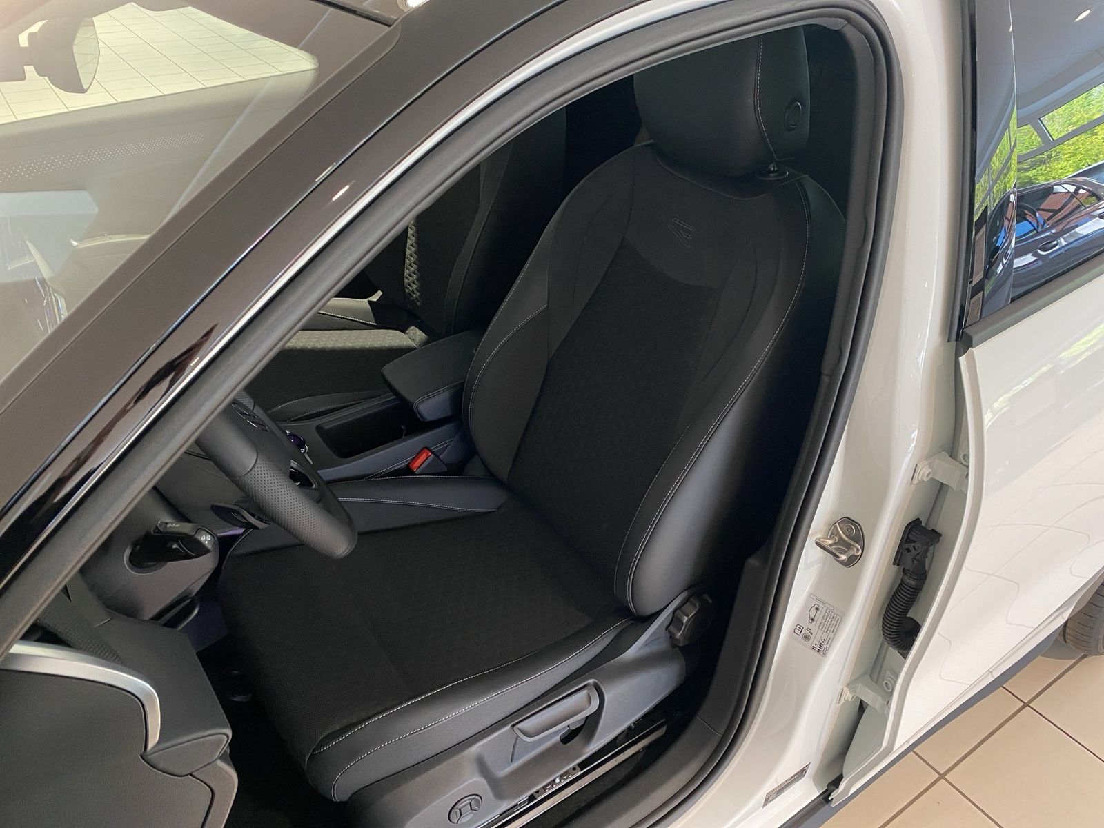 Volkswagen T-Roc - Bild 18