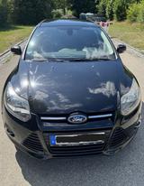 Ford Focus 2,0TDCi 103kW PowerSh. Titanium Turnier - mit Diesel-Antrieb: Kombi, Power