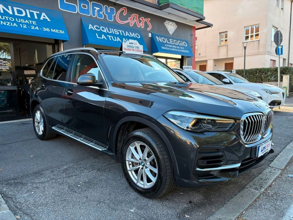 Image of BMW X5