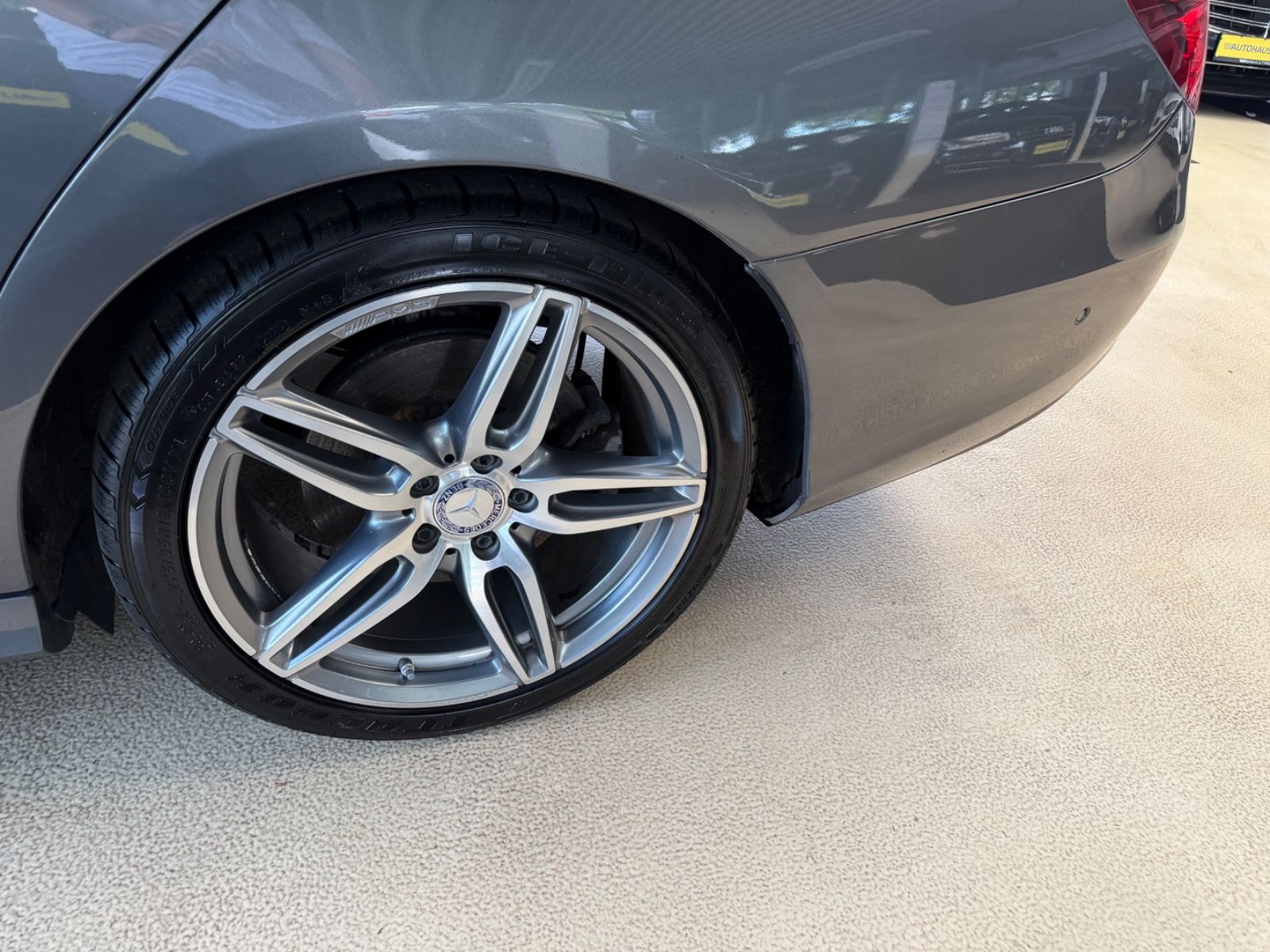 Fahrzeugabbildung Mercedes-Benz E 350 E Limousine*AMG-Line* Digitaltacho