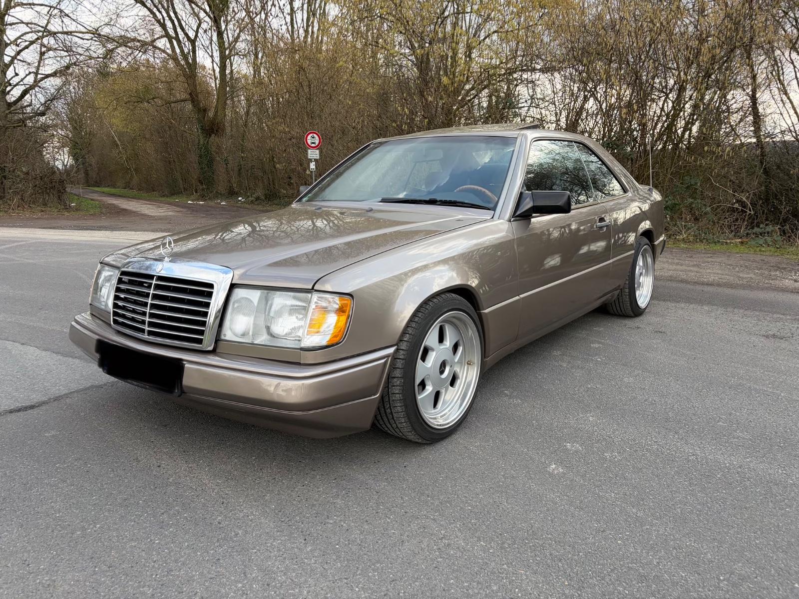 Mercedes-Benz CE 230 124 Coupé/Sehr Gepflegt/Schiebedach/17Zol