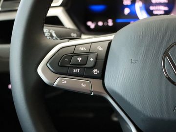 Volkswagen Touran 2.0 DSG R-Line 7-Sitze AHK Kamera