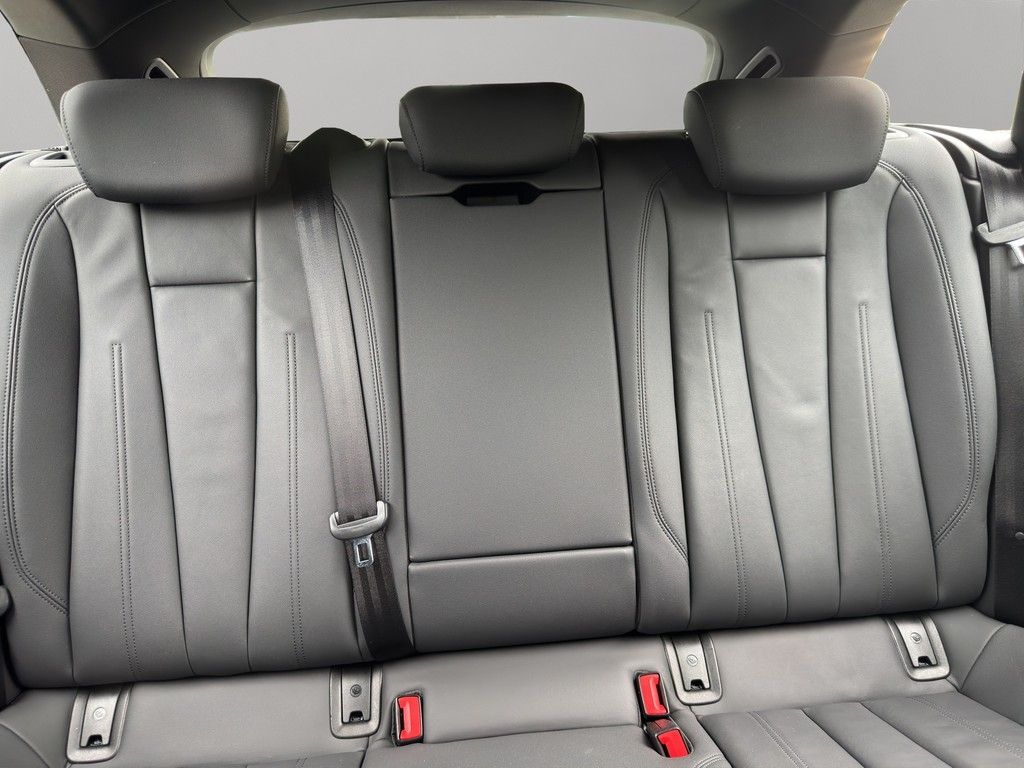 Audi A4 Avant Advanced 35TDI S-Tr Leder BusinessPaket foto 18