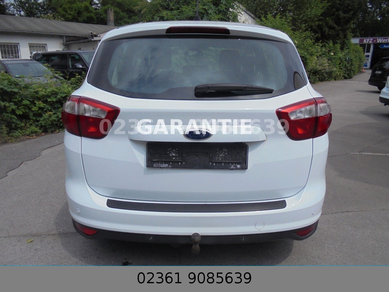 Fahrzeugabbildung Ford C-MAX Titanium/Klima/Navi/Pdc+Kamera/TÜV NEU
