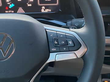 Volkswagen T7 Multivan 2.0TDI DSG Edition CarPlay RFK SHZ