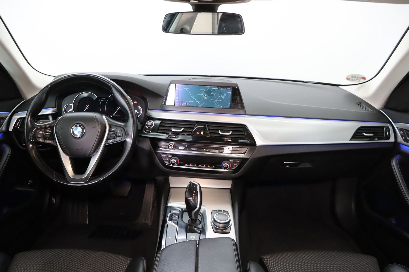 Fahrzeugabbildung BMW 530 d xDrive Sport Line * LED * HUD * Touring