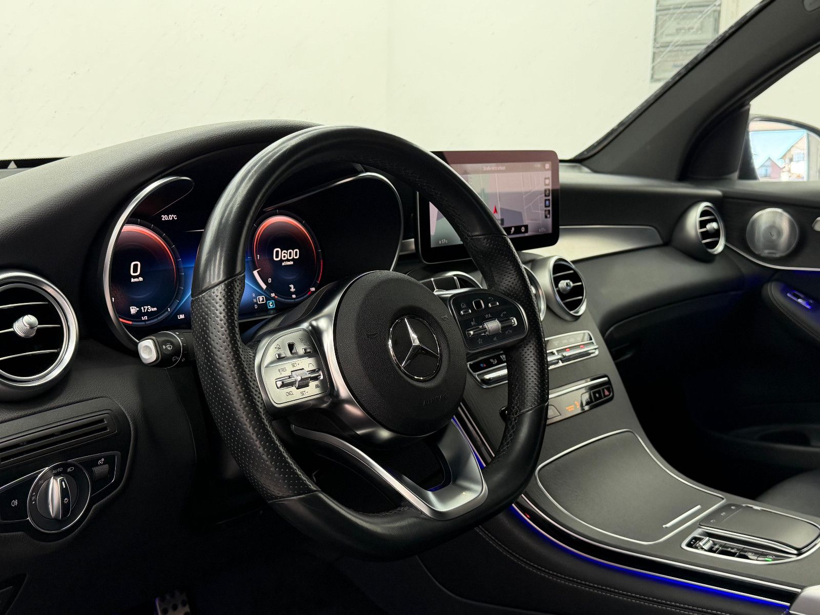 Fahrzeugabbildung Mercedes-Benz GLC 400d Coupe 4M AMG-LINE/BURMESTER/ASSIST+/AHK