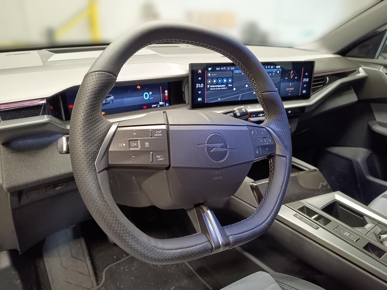 Fahrzeugabbildung Opel Grandland GS MildHybrid 107KW