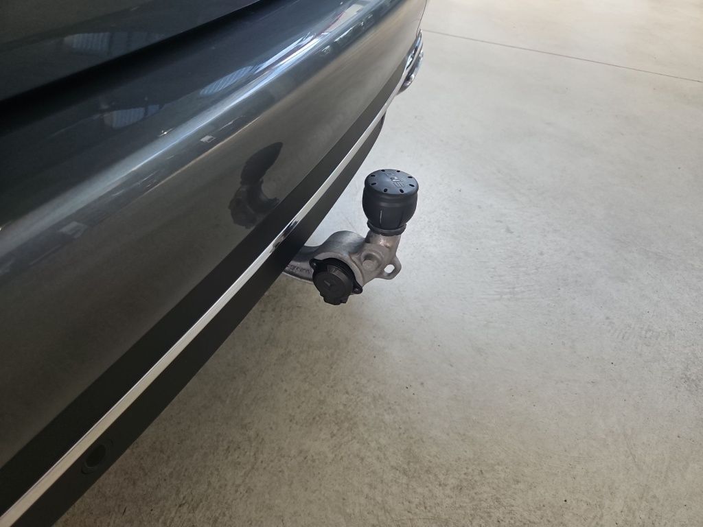 Fahrzeugabbildung Mercedes-Benz E 200 T Avantg. AHK Totwi. Navi LED KAM Ambie.