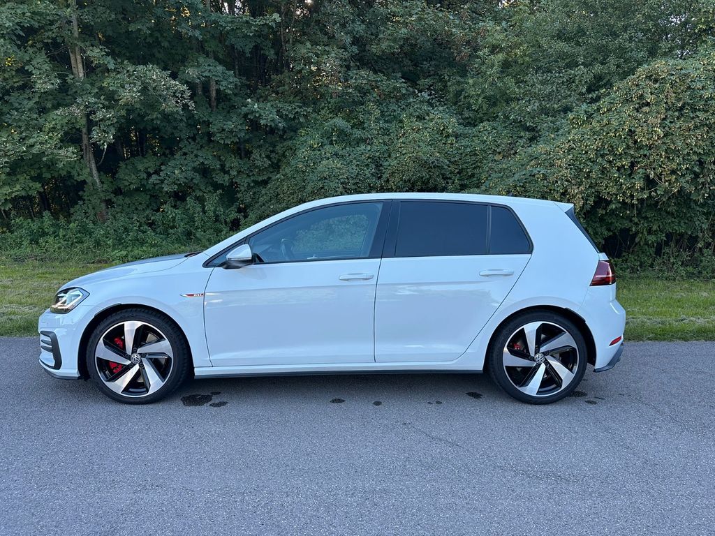 Image of Volkswagen Golf