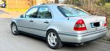 Mercedes-Benz Mercedes C 180 - Mercedes-Benz 180 aus dem Jahr 1994