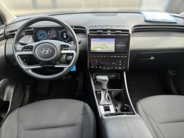 Hyundai TUCSON - 11