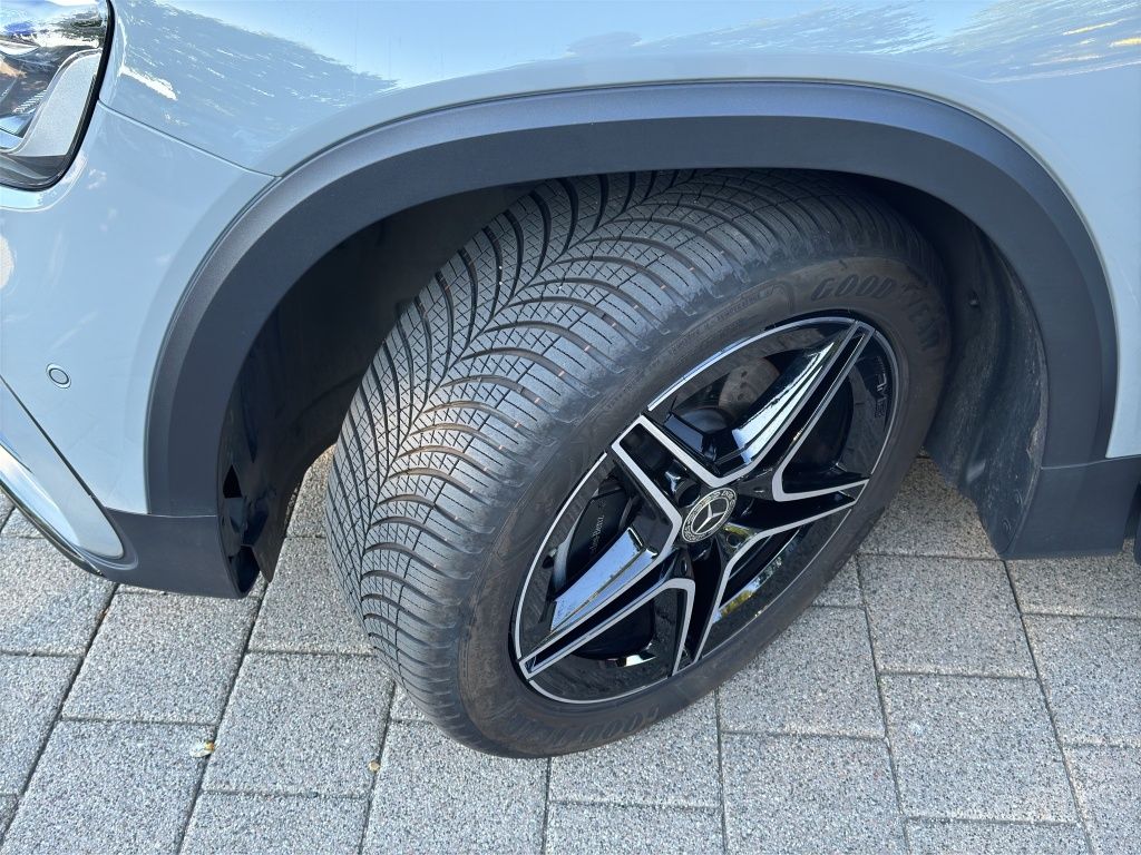 Fahrzeugabbildung Mercedes-Benz GLB 200 AMG*NIGHT*AHZV*K-GO*TOTWINKEL*AMBIENTE*