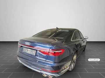 Audi S8 - 2