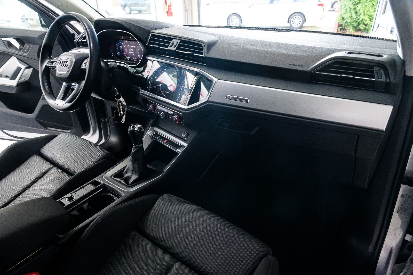 Fahrzeugabbildung Audi Q3 35 TFSI advanced