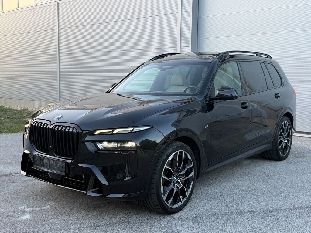 Image of BMW X7