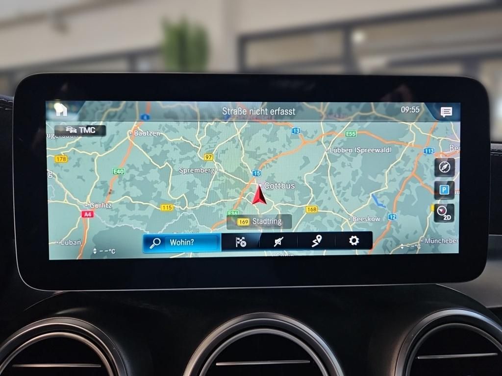 Fahrzeugabbildung Mercedes-Benz GLC 200 4M AHK Pano Navi LED SHZ Ambie. SpurH.