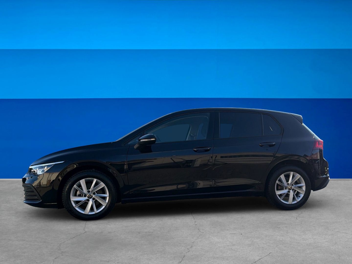 Volkswagen Golf 8 2.0 TDI Life Rear View Business Premium imagem 3
