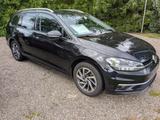 Volkswagen Golf Variant VII 4Motion Standhzg. - mit Diesel-Antrieb: Schwarz, Standheizung, Kombi