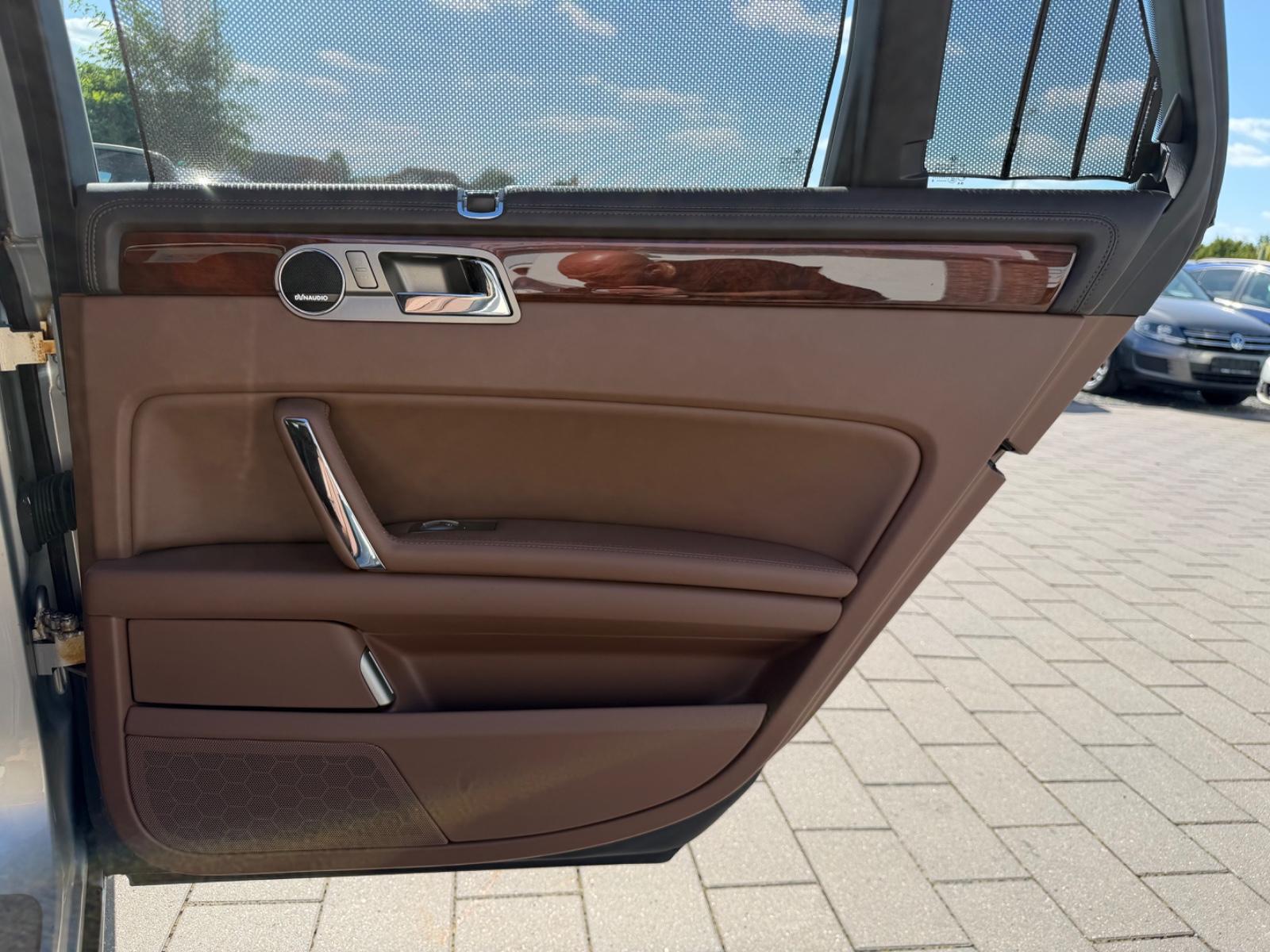 Volkswagen Phaeton 3.6 FSI Exclusive*VW SCHECKHEFT*TOP*