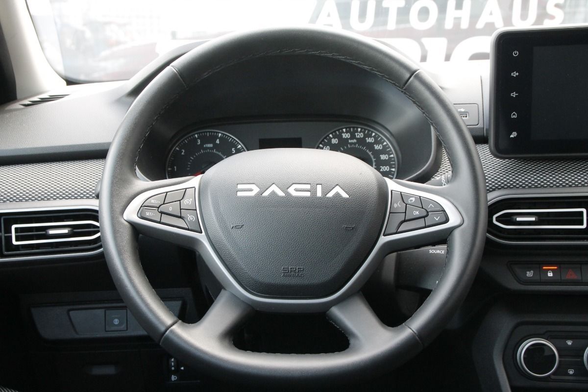 Fahrzeugabbildung Dacia Sandero Journey TCe 90