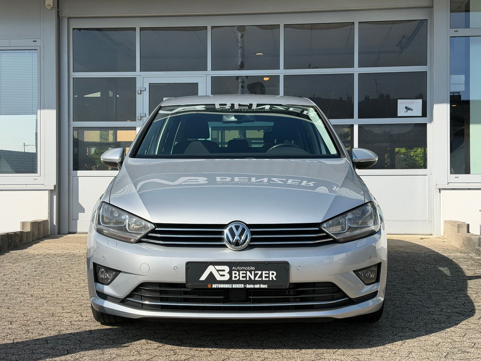 Fahrzeugabbildung Volkswagen Golf Sportsvan VII Lounge /AUTOMATIK/ACC/SHZ/