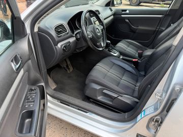 Volkswagen Golf - 9